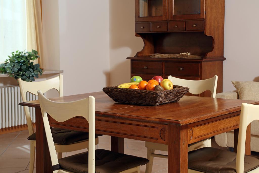 Residence Borgo Mondragon Lazise Zimmer foto