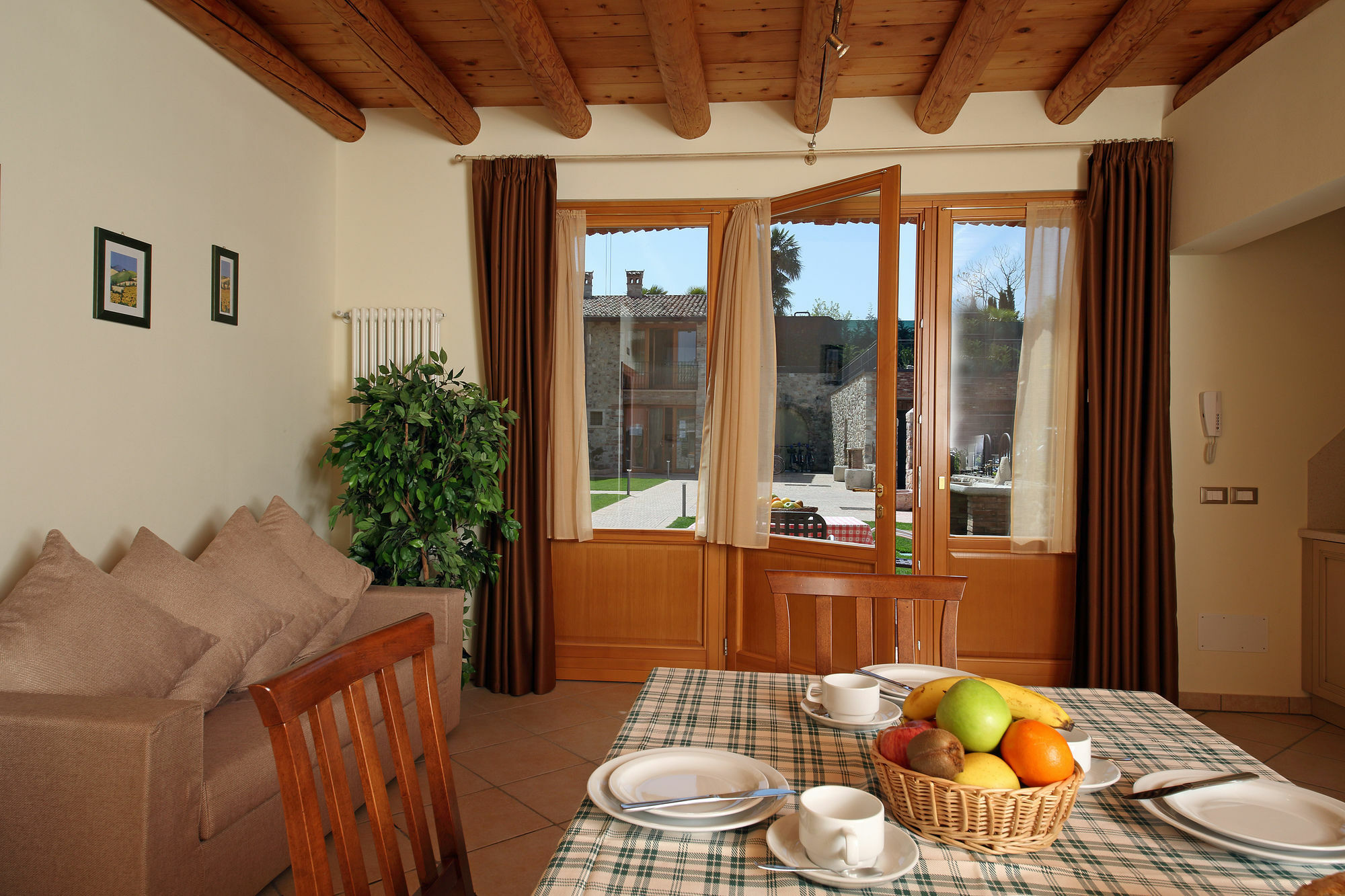 Residence Borgo Mondragon Lazise Exterior foto